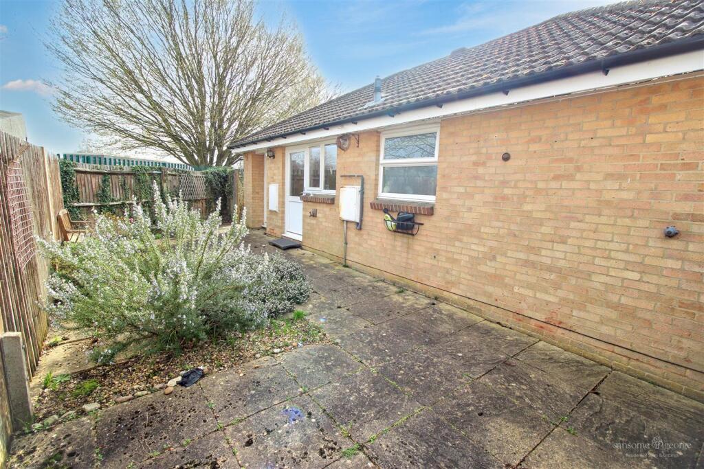 Main image of property: Condor Close, Tilehurst, Reading