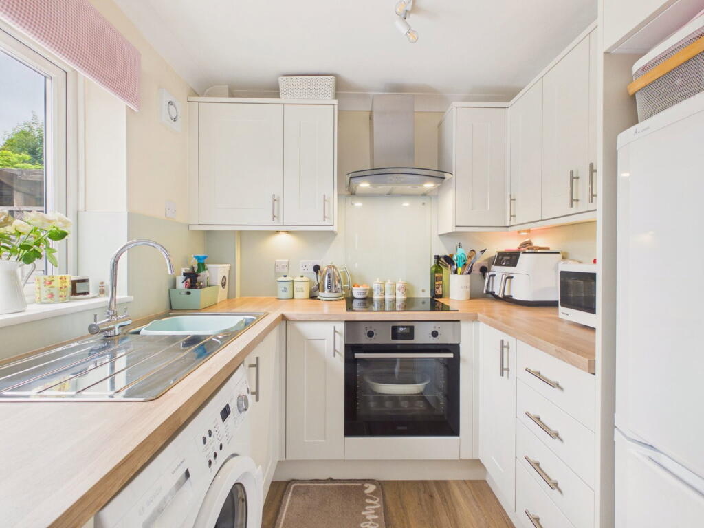 Haybarn Drive, Horsham, West Sussex. - View 4