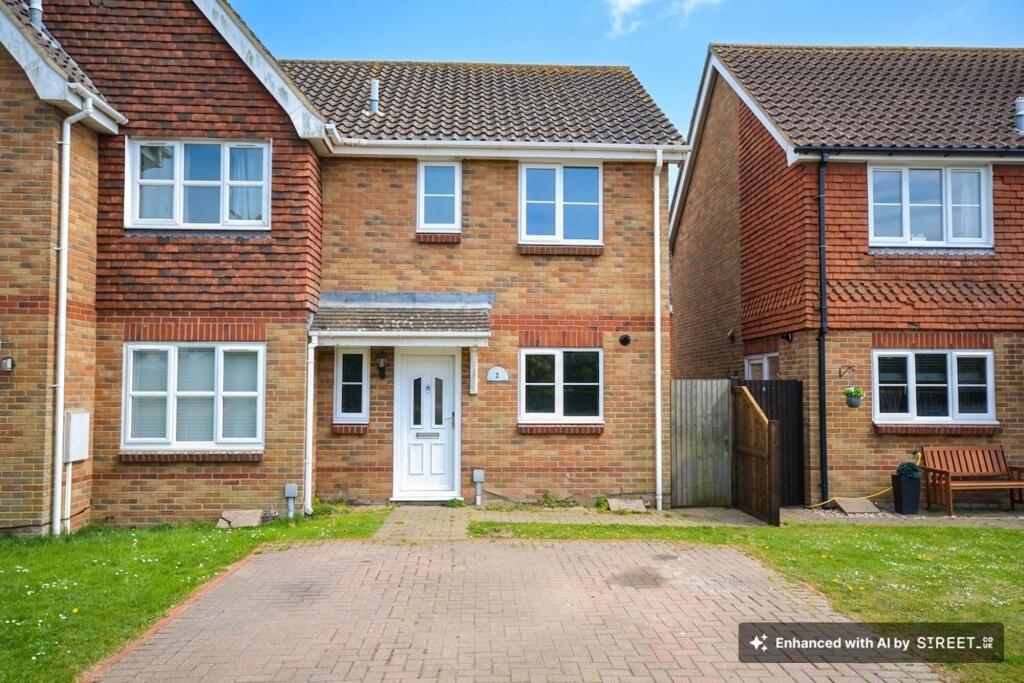2-bed semi-detached on Oakham Drive, Lydd, TN29, £200,000