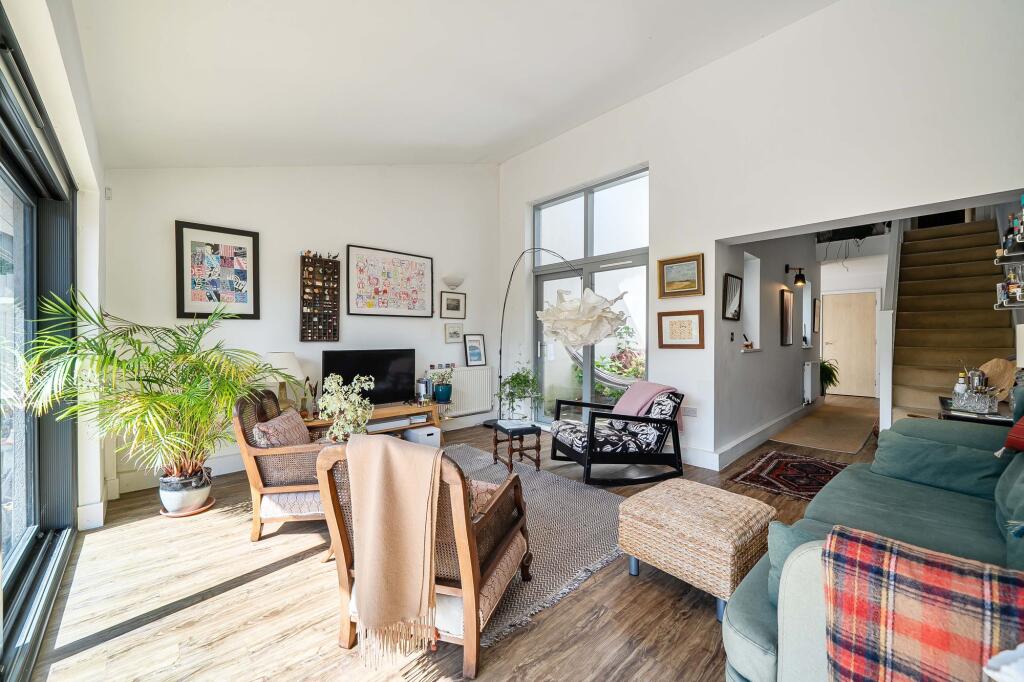 House in Southampton - View 4