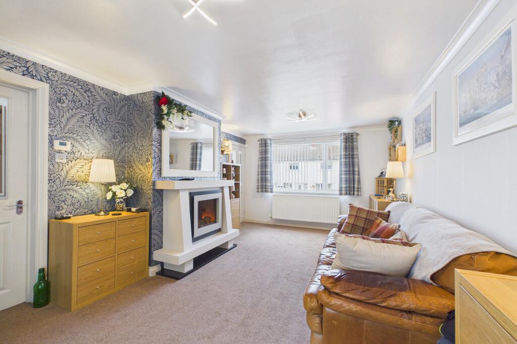 Elterwater Avenue, Workington, CA14 - View 3