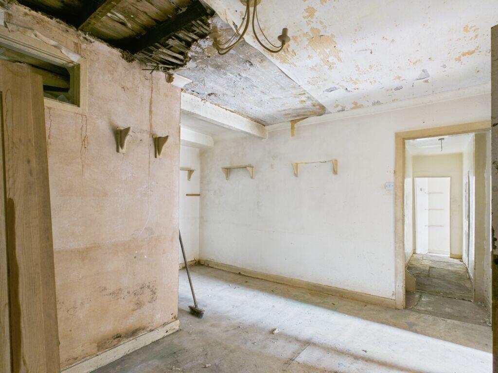 Bamford Road, Heywood, OL10 4AA - More