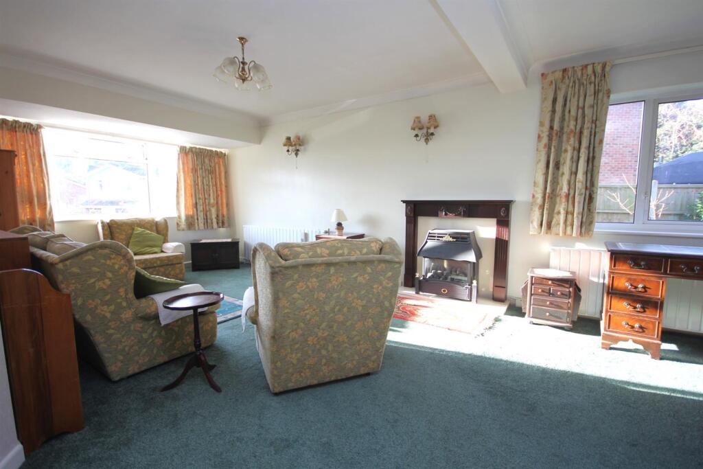 St. Pauls Road, Sarisbury Green photo 5
