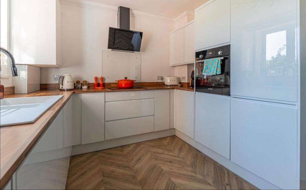 Apartment in Cardiff - More