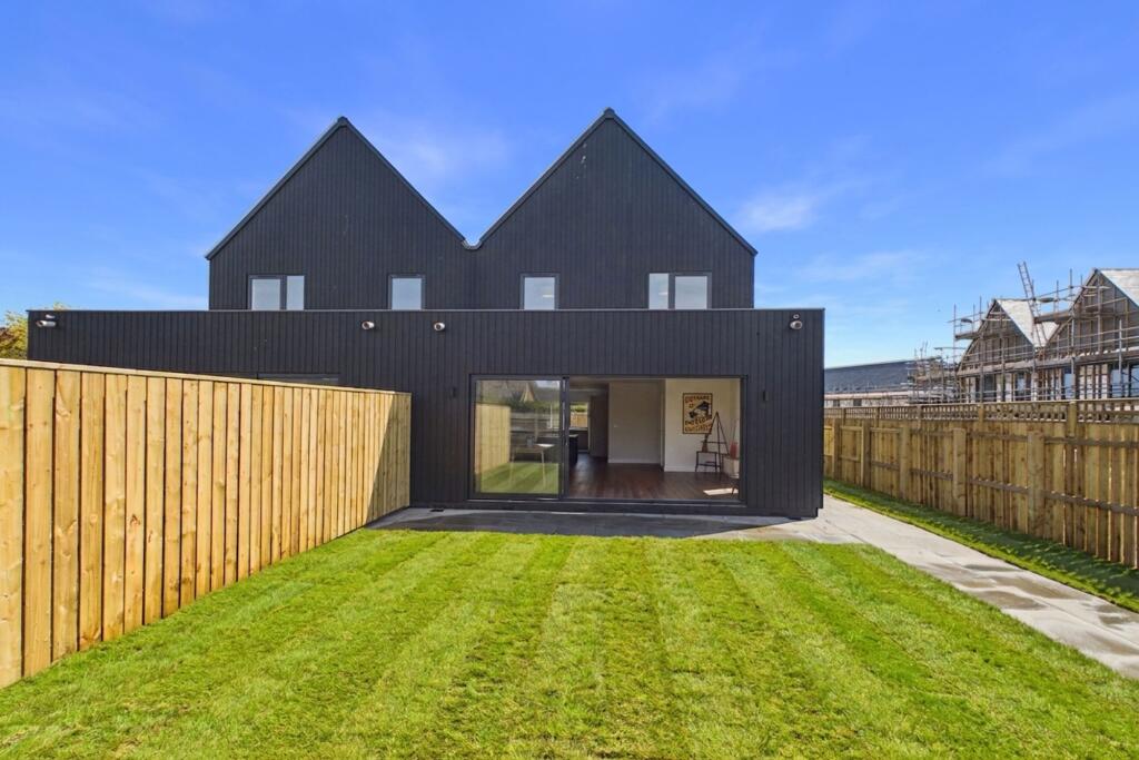 House in Newcastle upon Tyne - View 3