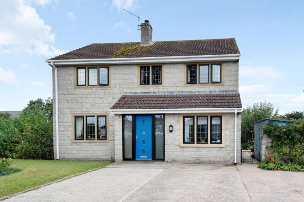 House in Huish Episcopi, Wearne