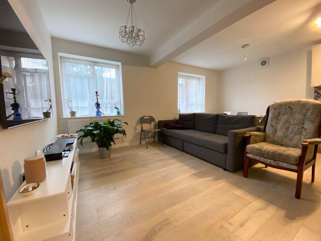Apartment in London - View 2
