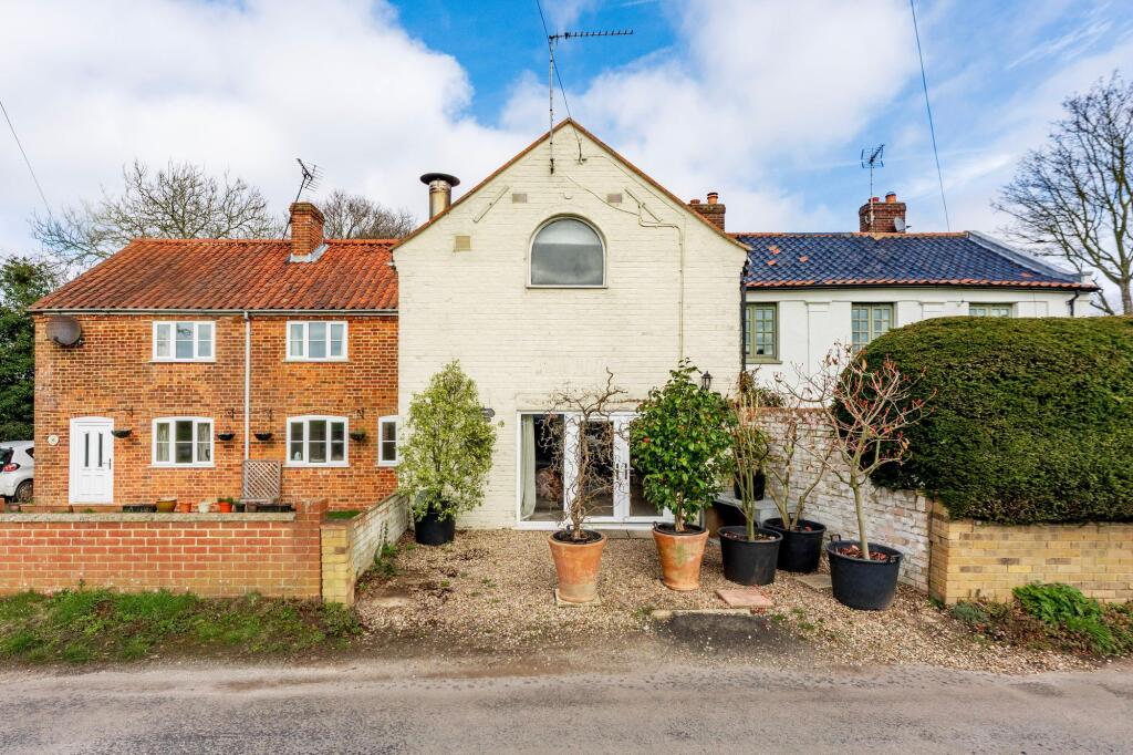3-bed terraced on Skeyton Corner, Skeyton, £225,000