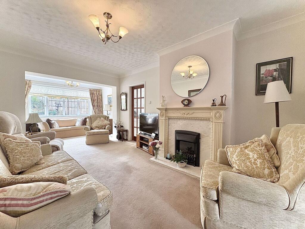 Gospel End Road, SEDGLEY, DY3 3LT photo 2