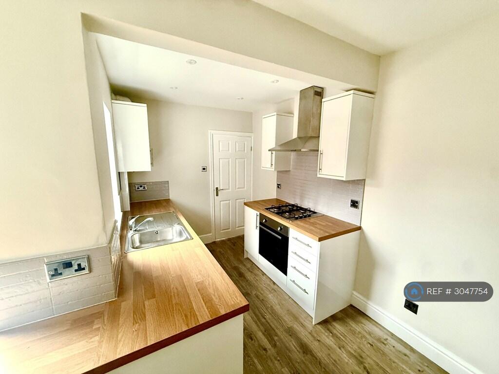 House in Stockport, Portwood - View 4