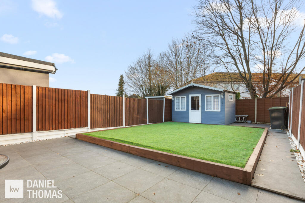 Poplar Shaw, Waltham Abbey, EN9 photo 3
