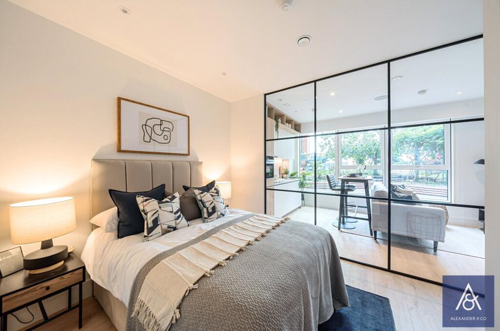 Apartment in Hemel Hempstead - View 5
