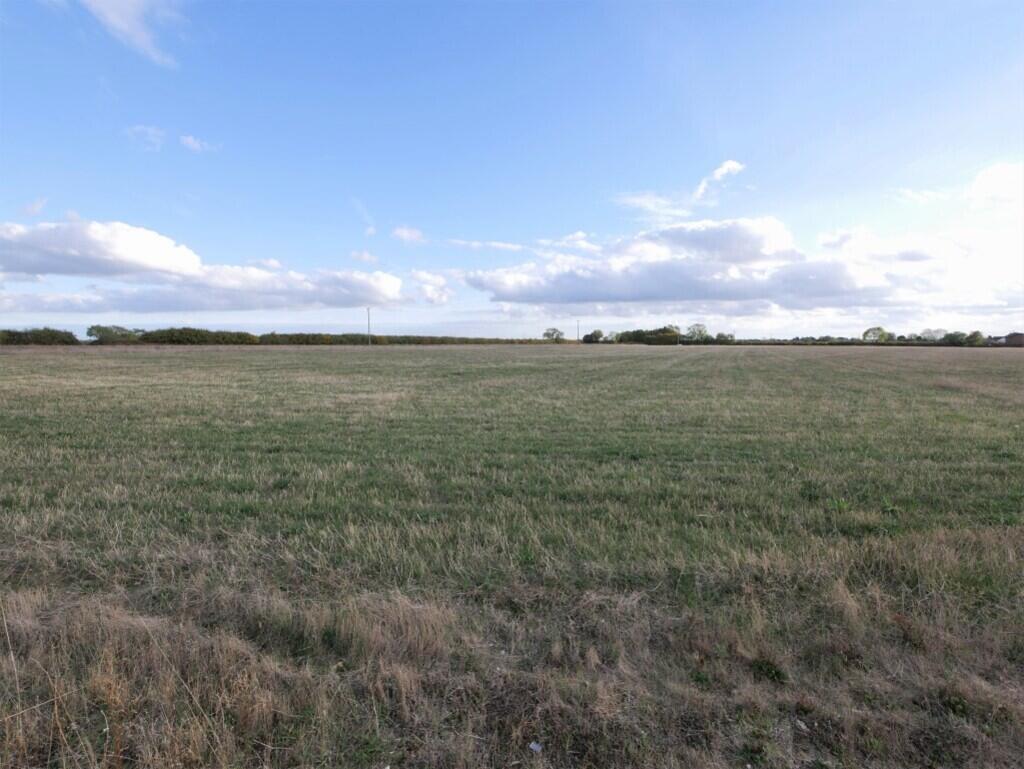 High Road, Witnesham, Ipswich, Suffolk photo 2