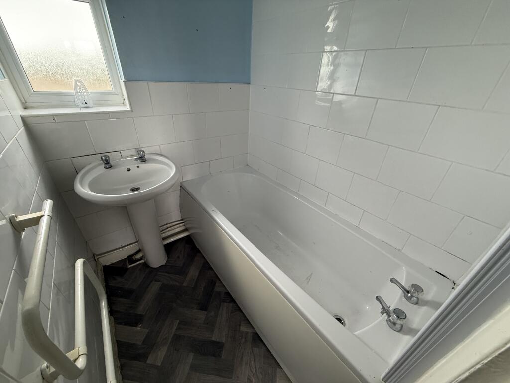 Apartment in Derby - View 4