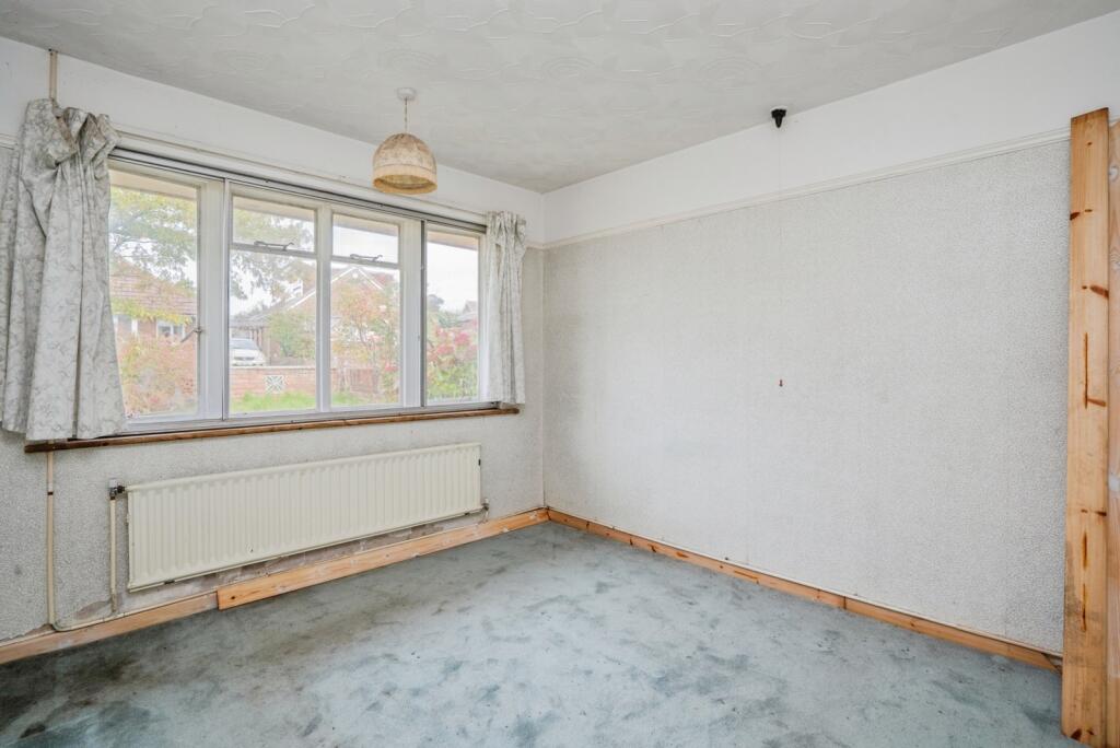 House in Portsmouth - More