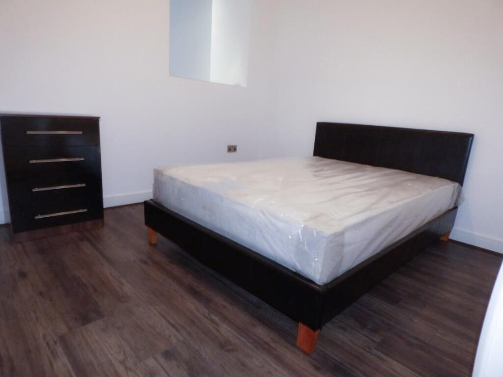 Apartment in Birmingham, Jewellery Quarter - View 5