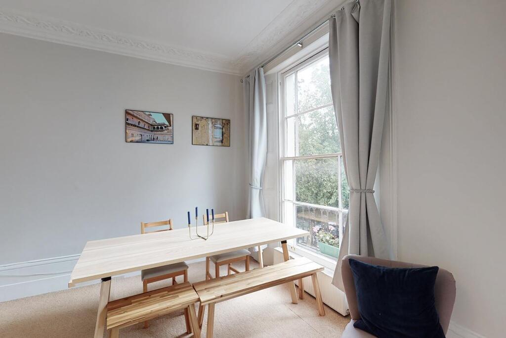 Apartment in London - View 4