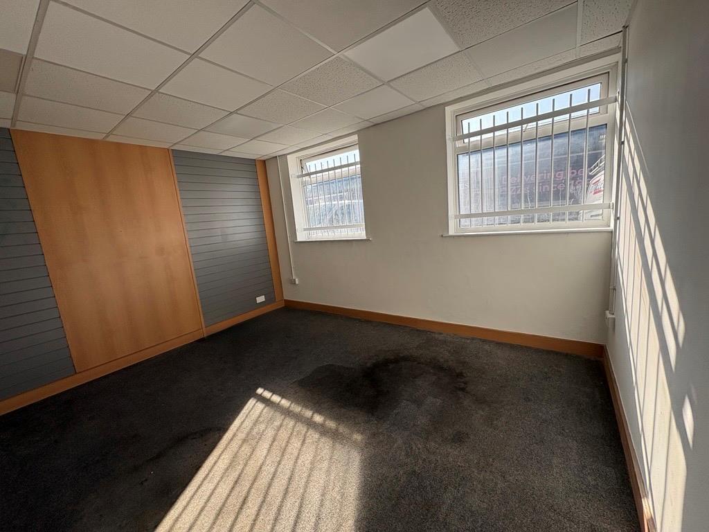 Additional image 3 of Unit 5, Granada Industrial Estate, Oldbury, West Midlands B69