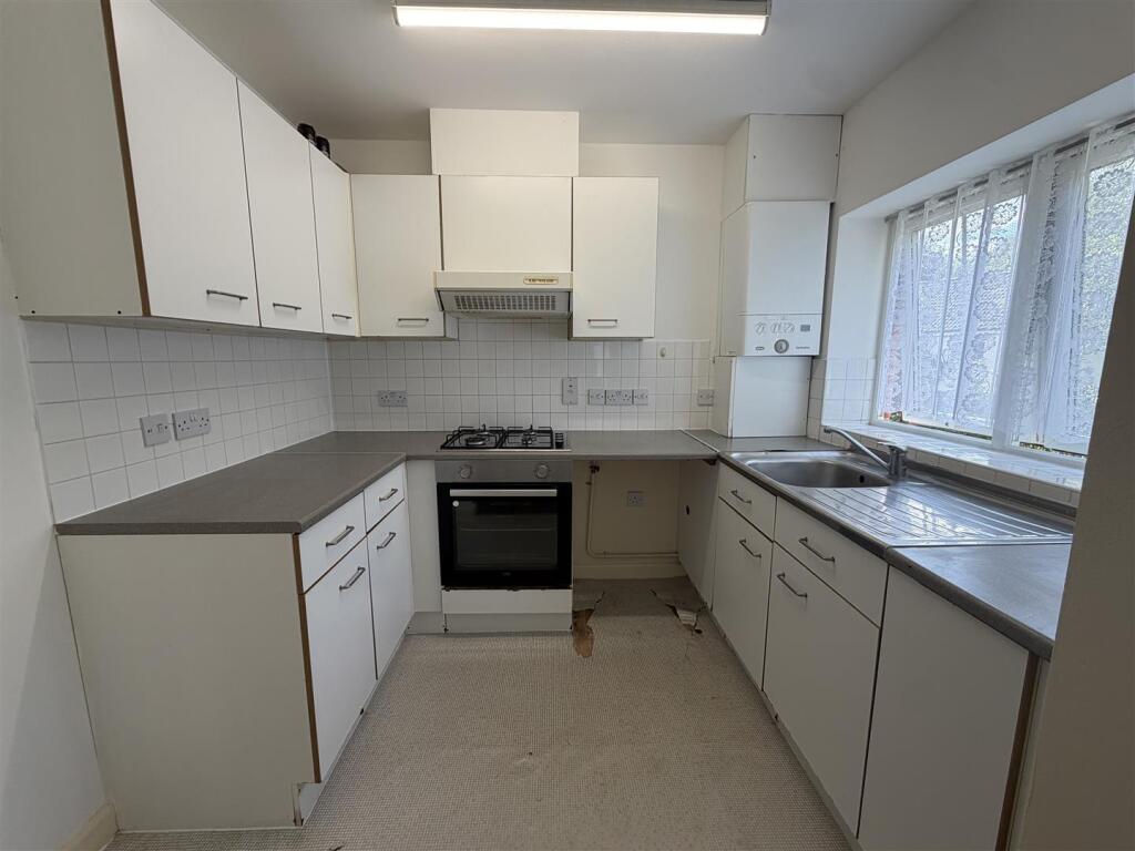 Apartment in Spalding, Clay Lake - View 2