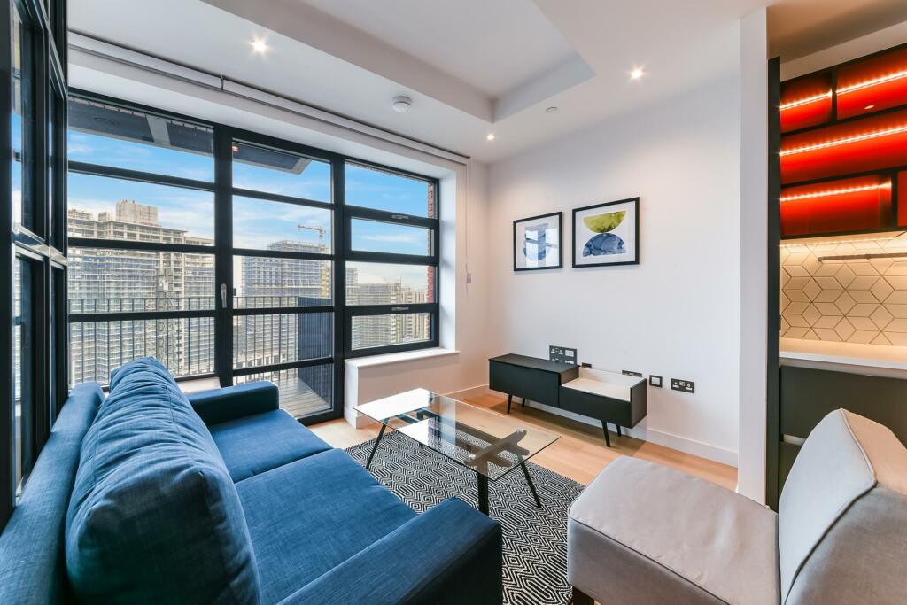 Main image of property: Defoe House, City Island Way, London, E14 