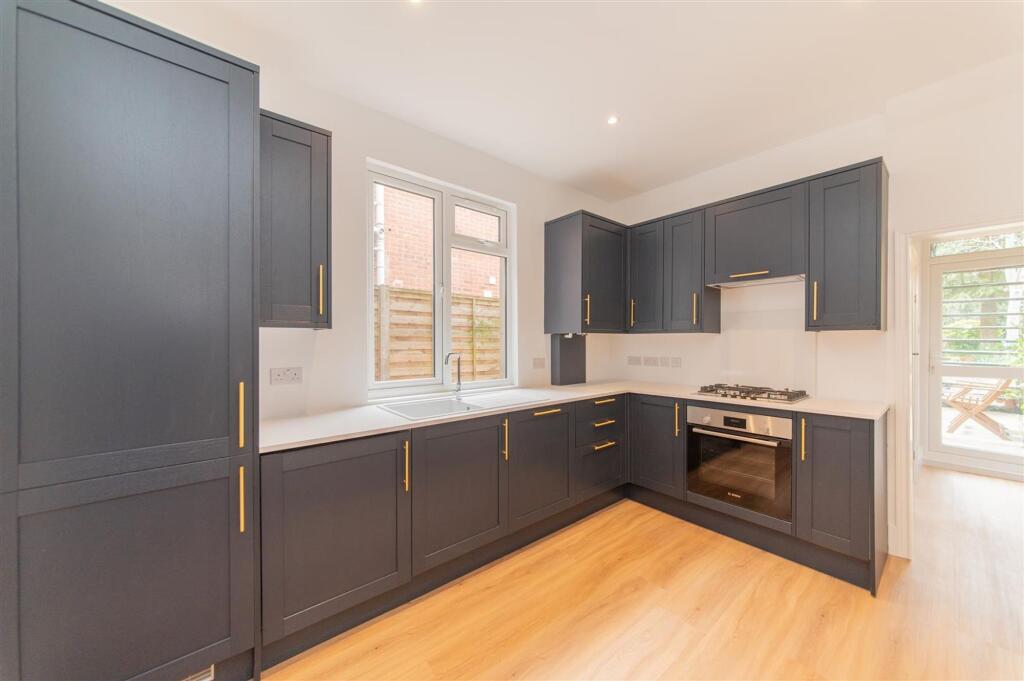 Main image of property: 248 Long Lane, London, N3