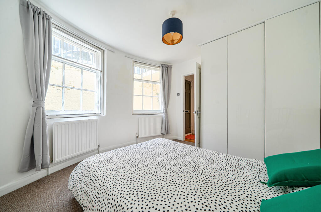 Apartment in Hove, Brunswick - View 6