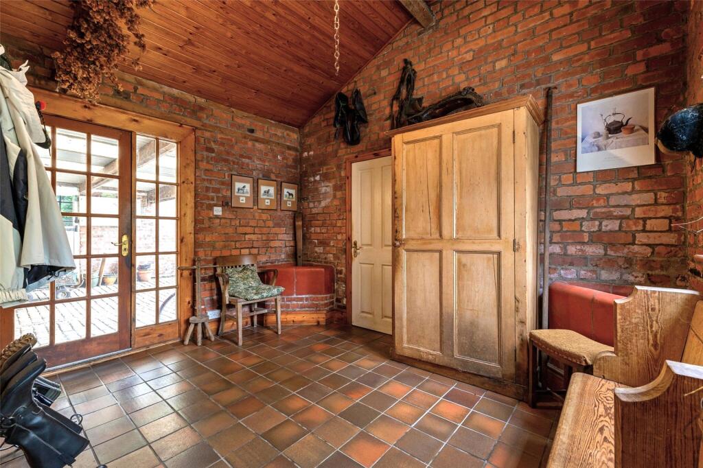 House in Chester, Huntington - View 6