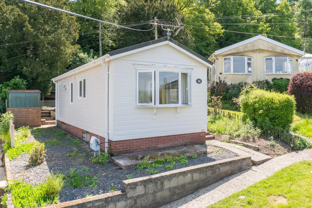 2-bed caravan on The Cliff Park, Dinham, Ludlow, £95,000