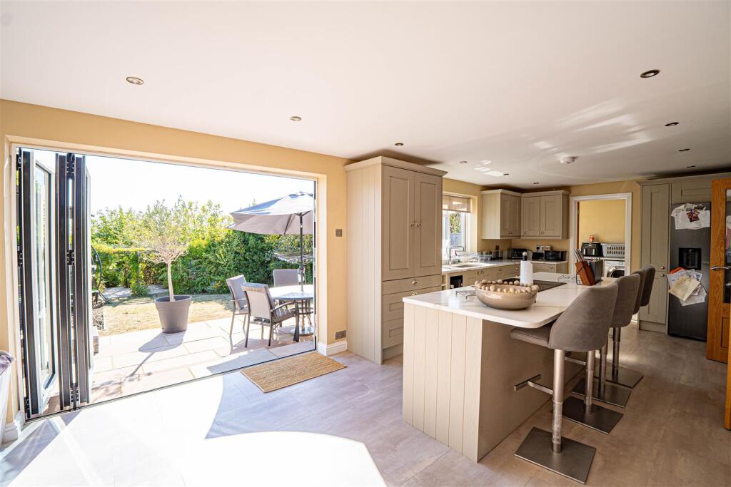 House in Tonbridge - View 2