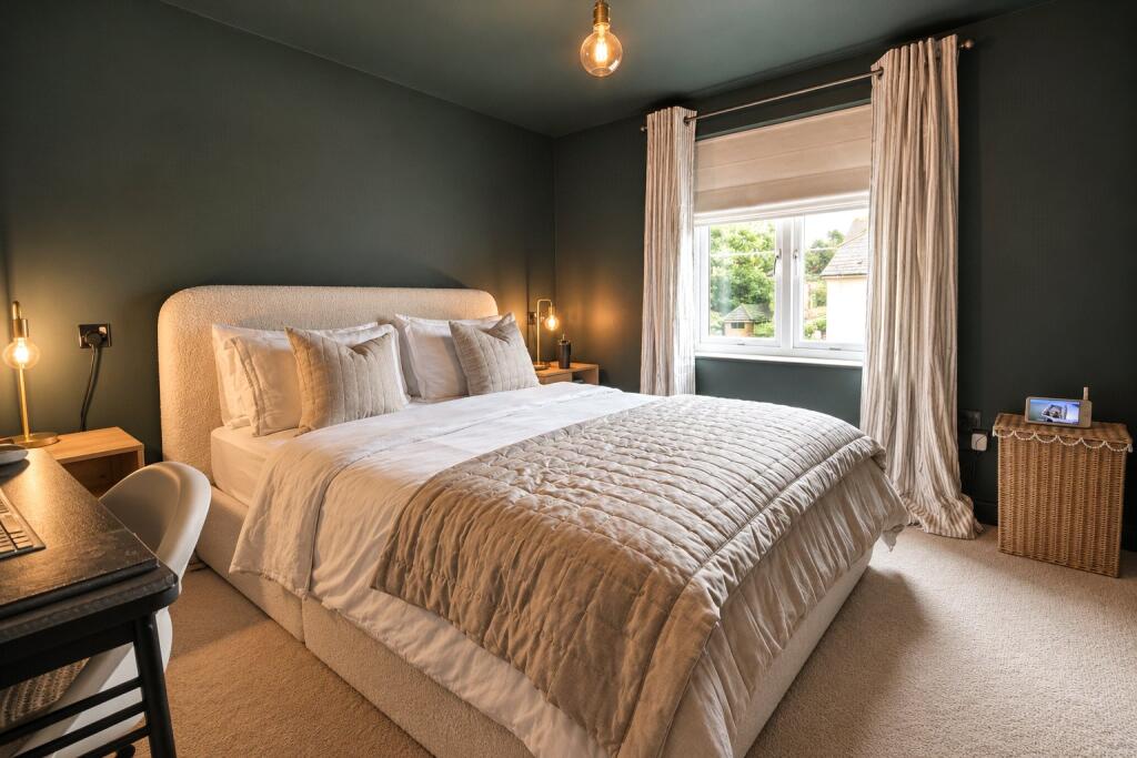 Apartment in Flitwick, Central Bedfordshire - View 4