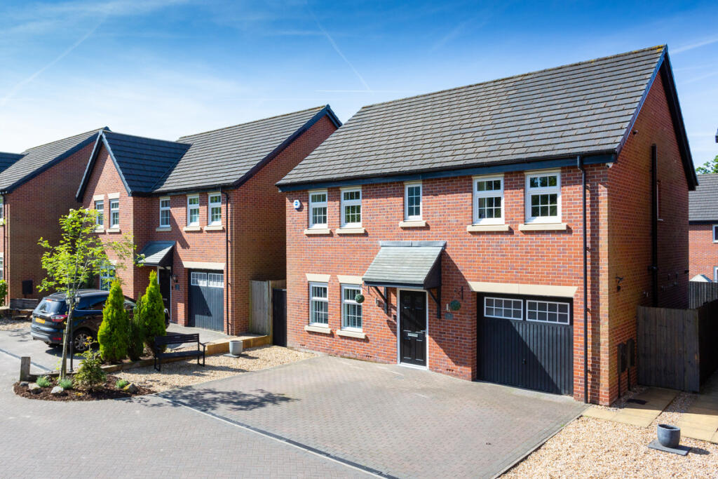 5-bed detached on Westland Place, Buckshaw Village, PR7, £360,000