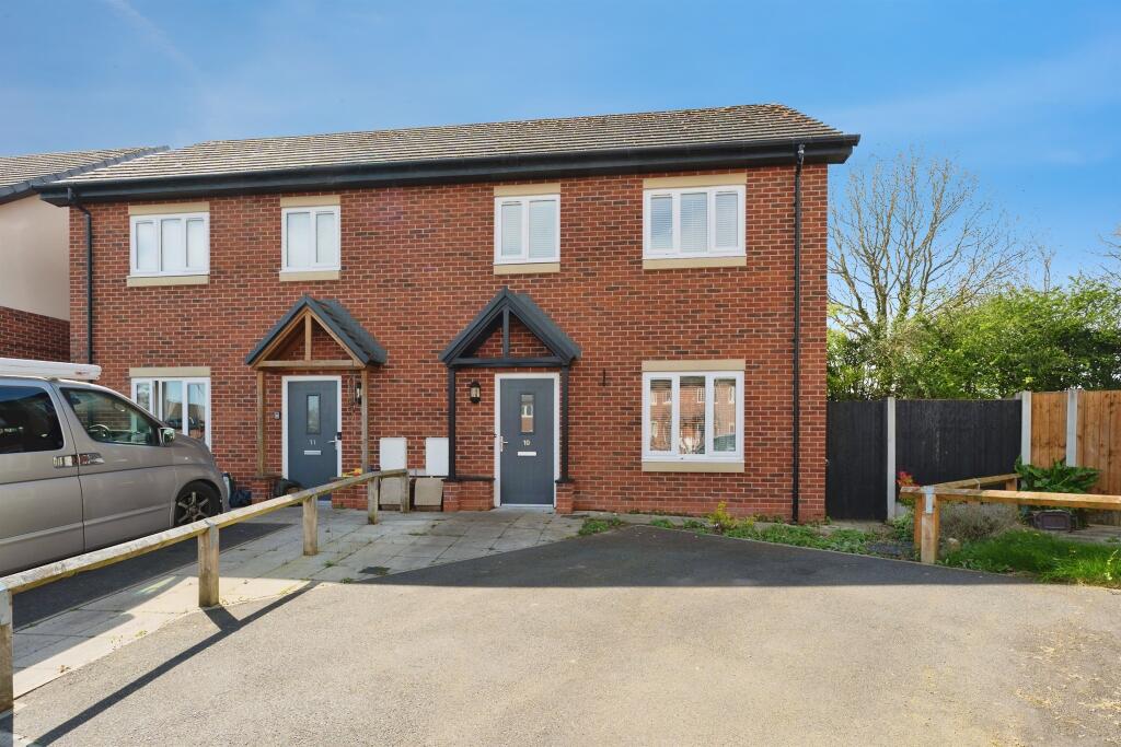 Main image of property: Rivacre View, Ellesmere Port