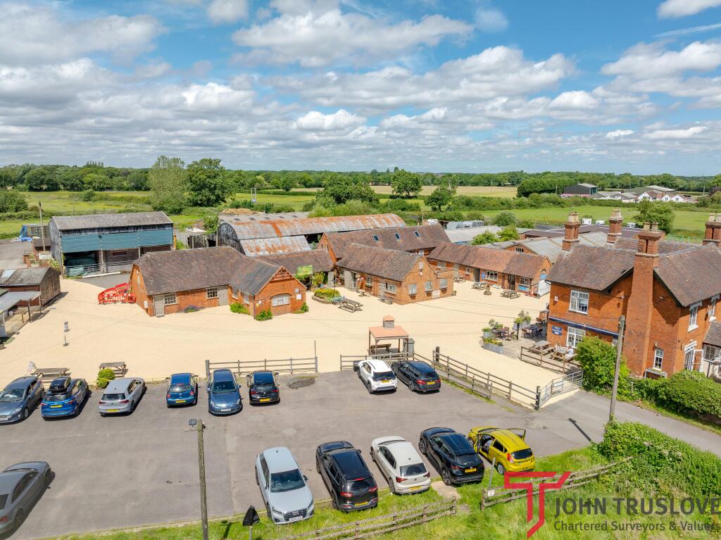 Manor Farm 2nd Vist - by CharlieGeaterPhotography 0470.jpg