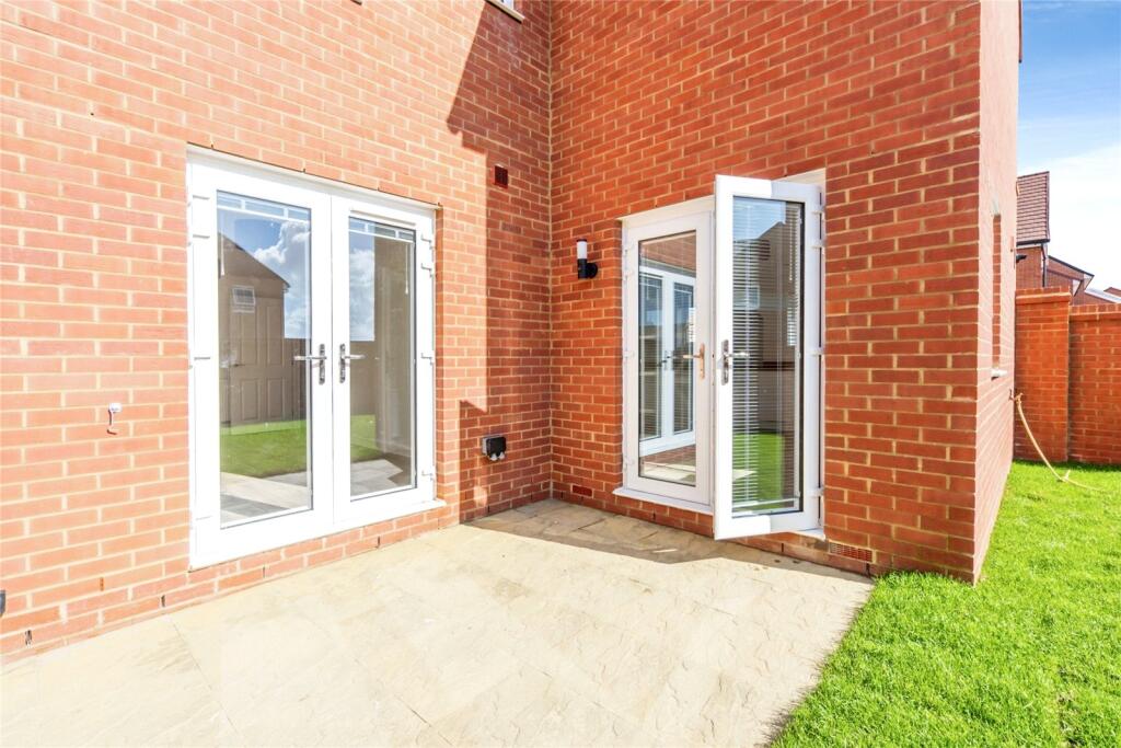 House in Portsmouth - View 3