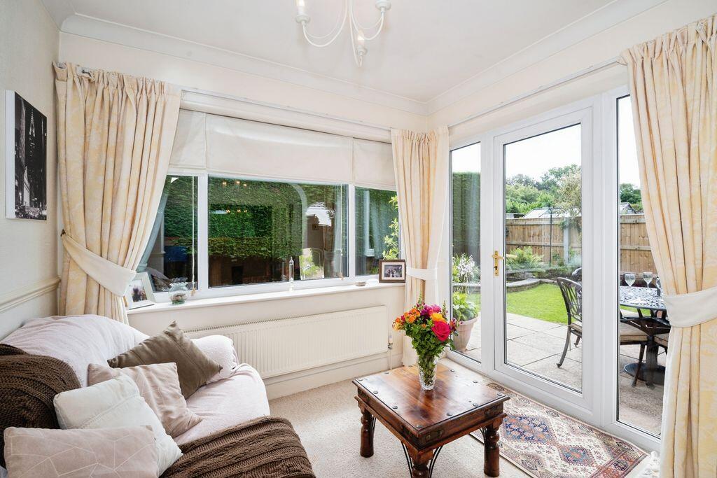 Louth Road, Holton Le Clay photo 4