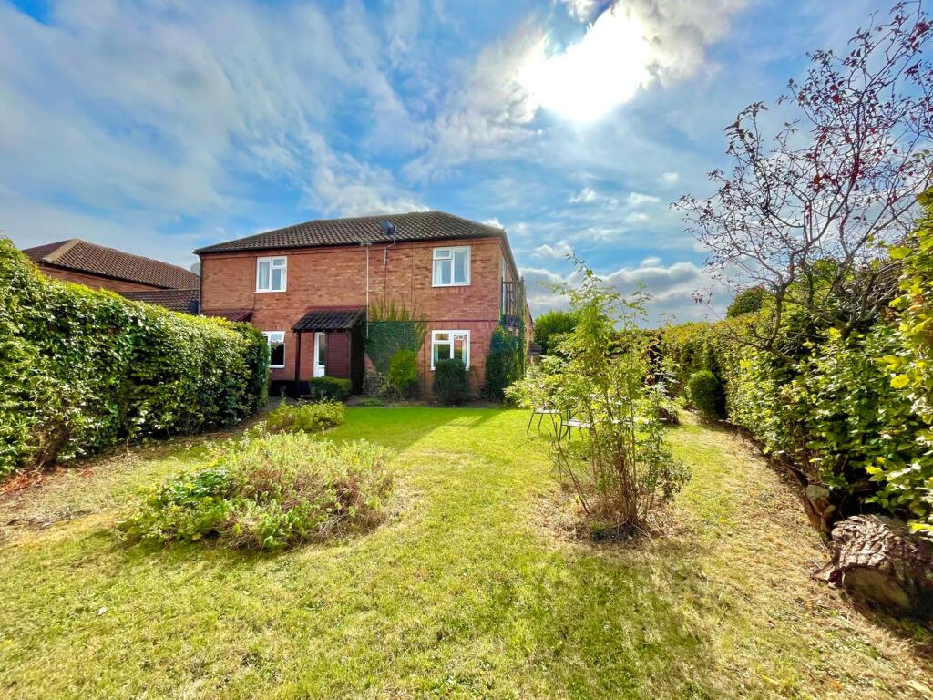 Main image of property: Wheelwrights Mews, Neath Hill, Milton Keynes, MK14