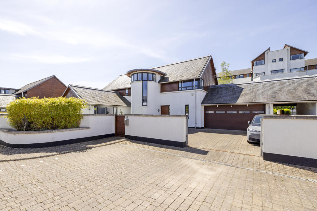 Main image of property: 1 Brighouse Park Rigg, Cramond, Edinburgh, EH4 6QU