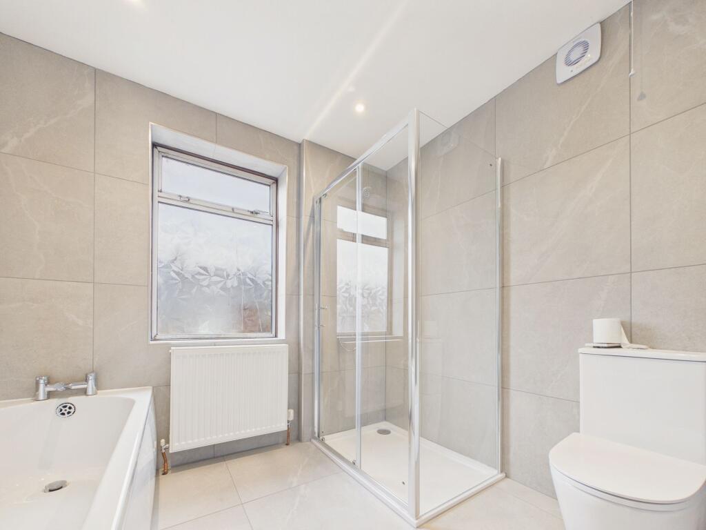 Tenth Avenue, Heaton, NE6 - View 4