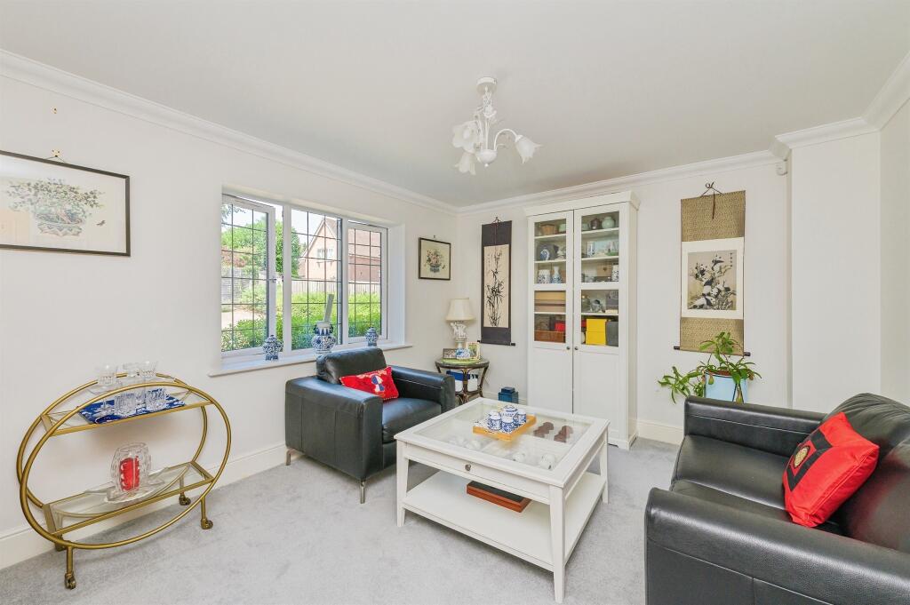 House in Sutton Coldfield, Wylde Green - More