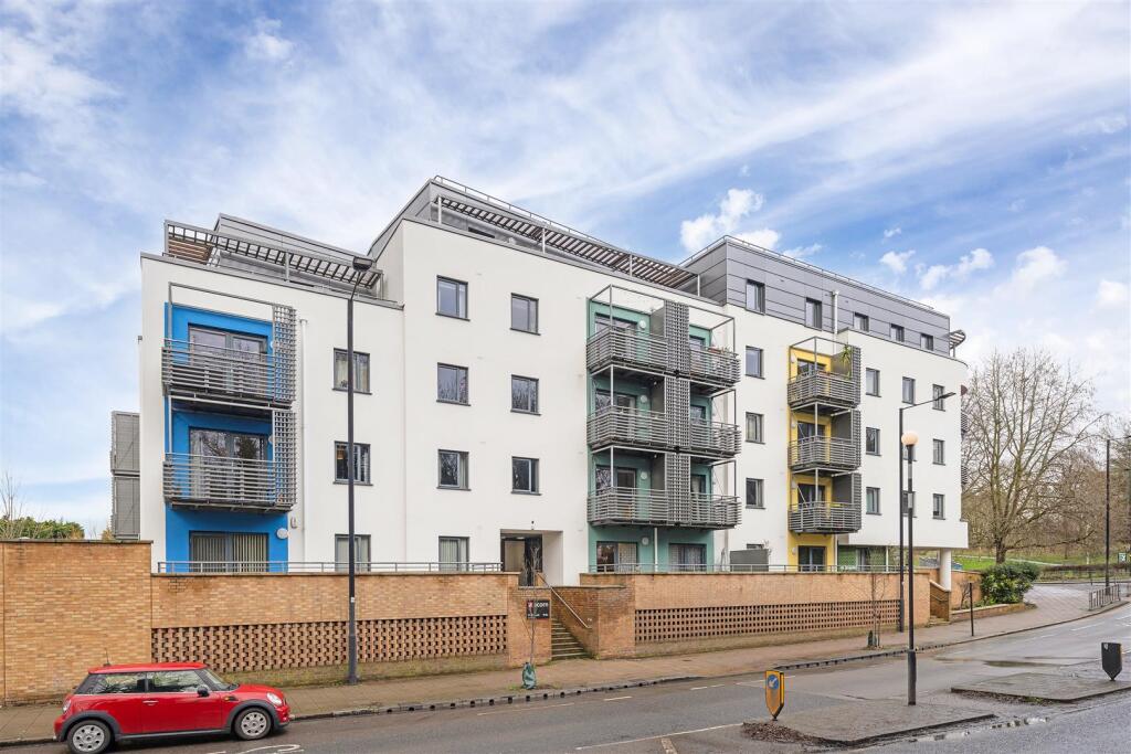 Main image of property: Crown Dale, London, SE19