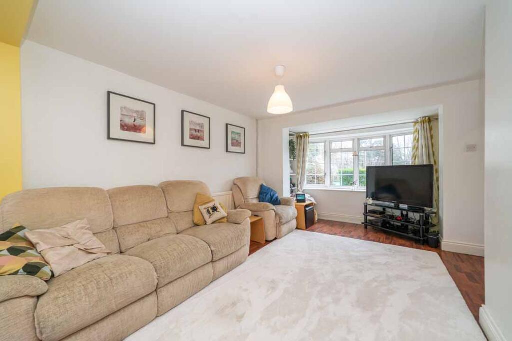 House in Dacorum, Hertfordshire - View 2