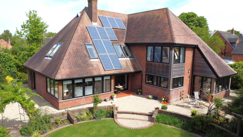 House in Hinckley and Bosworth, Carlton