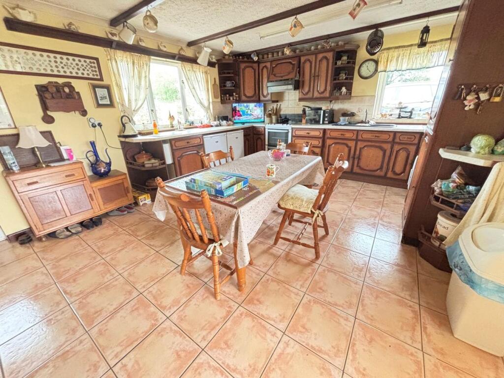 Saron, Llandysul, SA44 - More