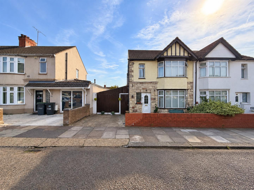 Main image of property: Kennington Road, Luton
