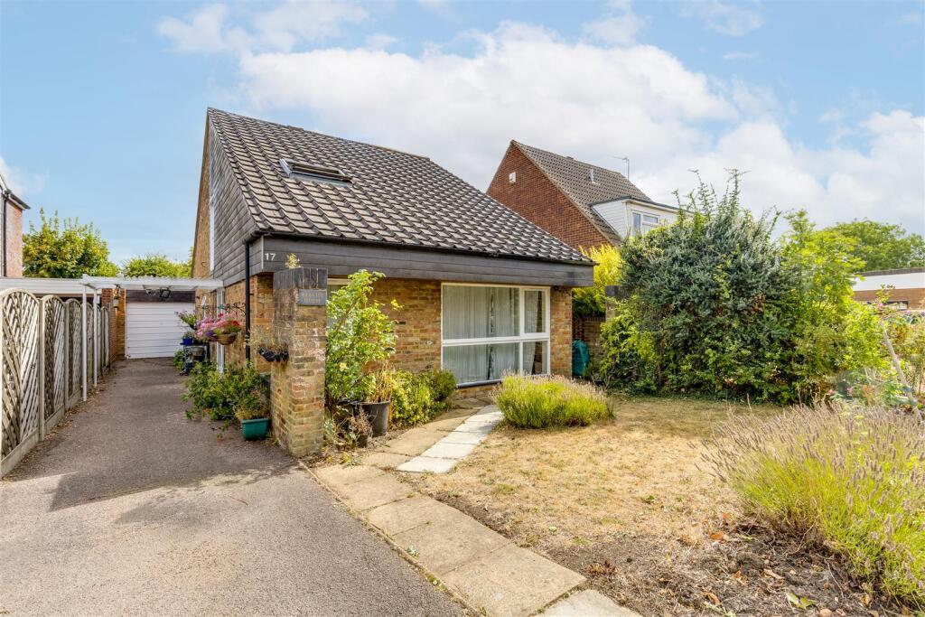 Main image of property: 17 Bell Acre, Letchworth Garden City