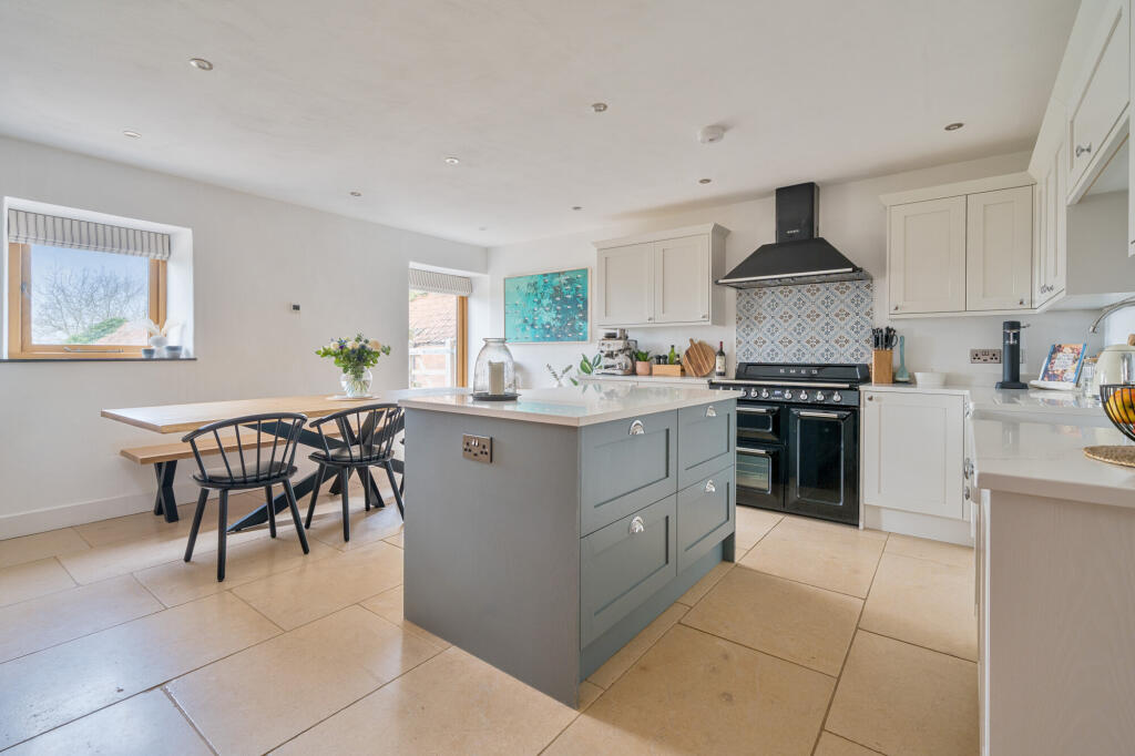House in Aust, Littleton-upon-Severn - View 4