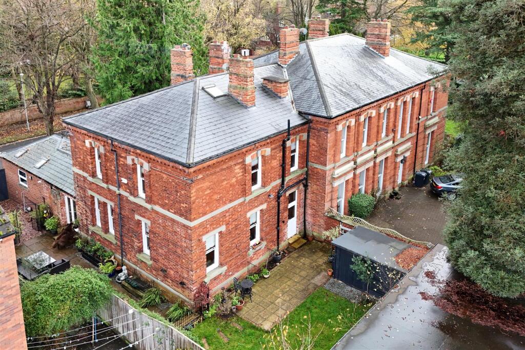 3-bed semi-detached on Linden Avenue, Darlington, £465,000