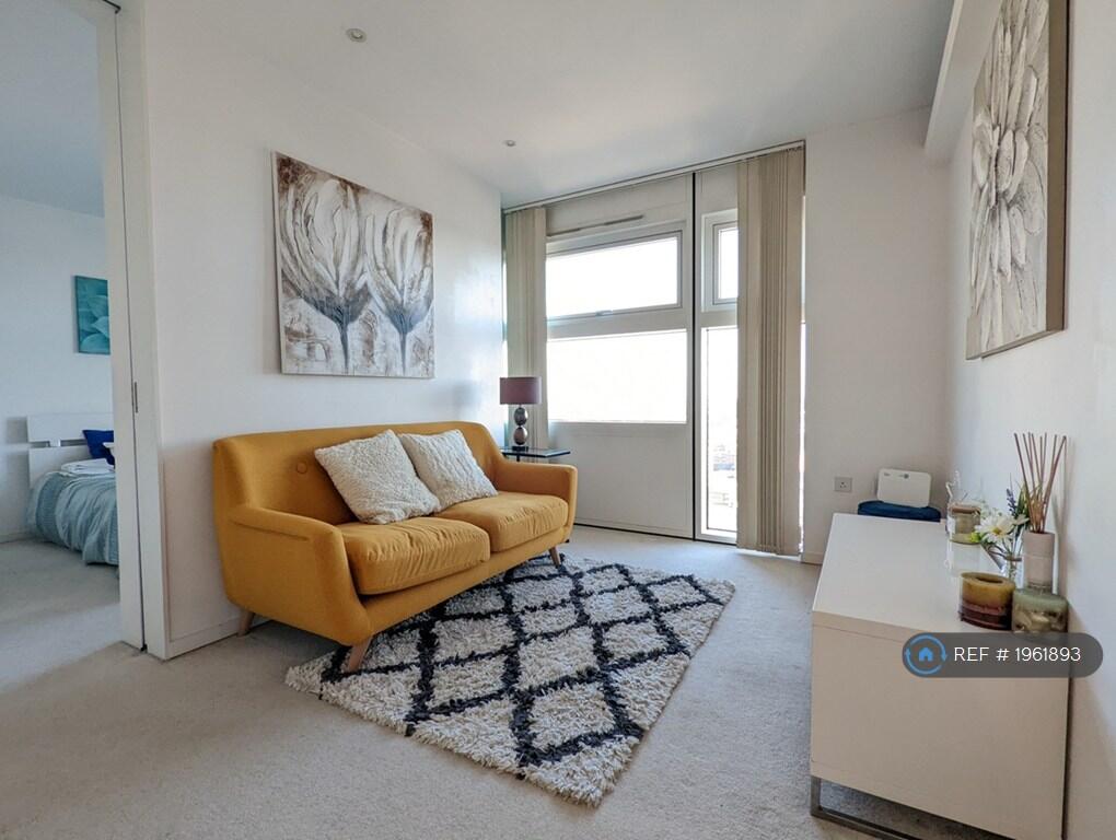 Main image of property: The Cube West, Birmingham, B1
