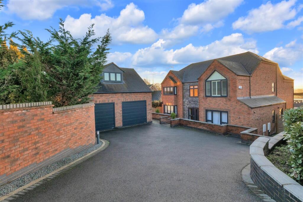 6-bed detached on Barrow Upon Soar, £1,300,000