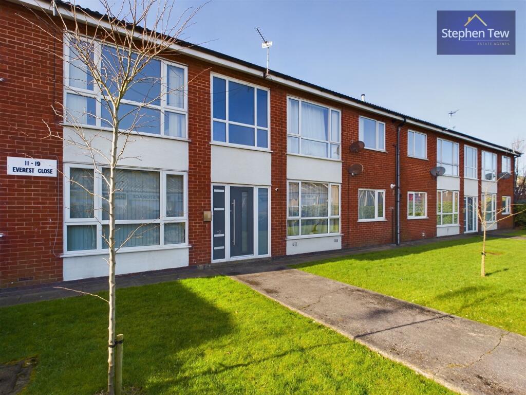 2-bed flat on Kilnhouse Lane, Lytham St. Annes, FY8, £80,000